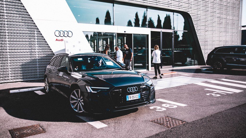 MANDOLINI AUTO PRESENTA LE FANTASTICHE AMMIRAGLIE AUDI Q8 ED A6 AVANT